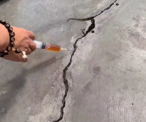 回民混凝土裂缝修补技术详解​